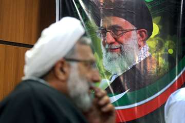 نشست فرهنگی انقلاب چهل ساله و جمهوری های موقت